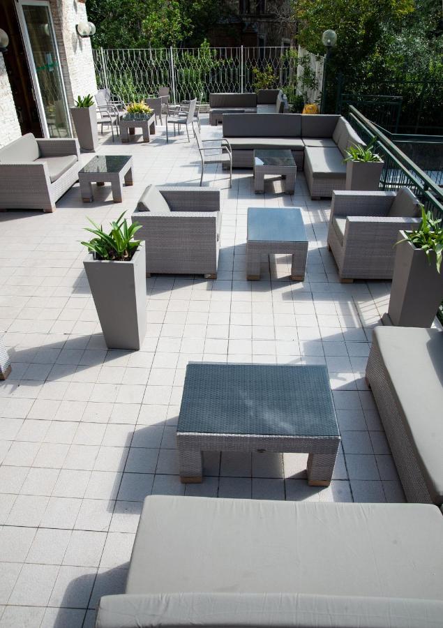 Hotel Residence Garden 阿拉西奥 外观 照片